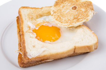 Egg in the basket bread toast 