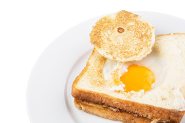 Egg in the basket bread toast 