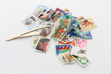 Timbres et pince