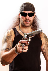 Rocker Gewalt Waffen und Krieg