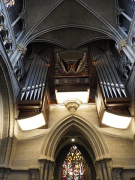 Catedral g&oacute;tica de Lausanne en Suiza 