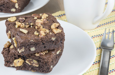 Walnut brownies