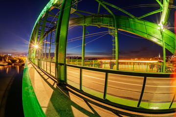 Bridge at night © vladimirnenezic
