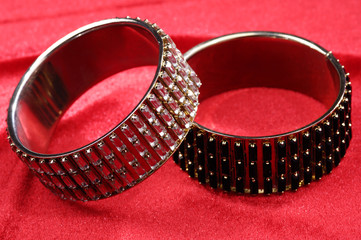 Silvery bracelet