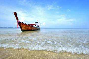 Obraz premium Long tail boat