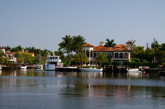 Villen am Kanal in Fort Myers