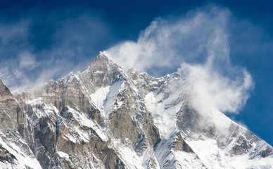 Fototapeta na wymiar top of Lhotse and Nuptse with windstorm