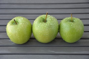 Fresh green apples