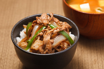 豚丼
