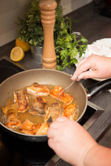 Gebratene Forelle mit Limone