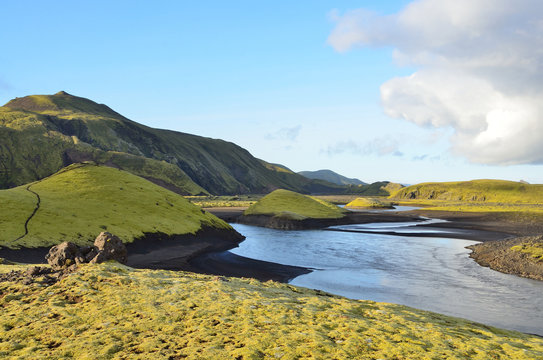 Пейзажи Исландии, горы и реки