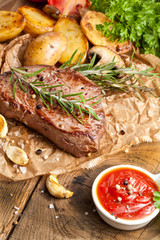 irisch rinder steak mit bratkartoffeln
