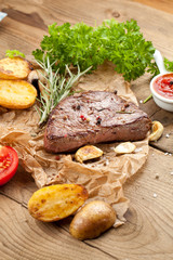 irisch rinder steak mit bratkartoffeln