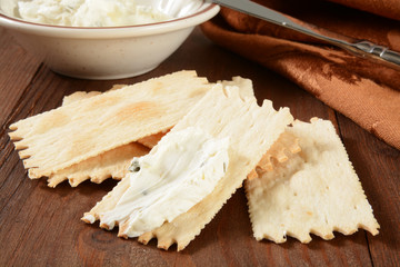 Flatbread crackers and cheese