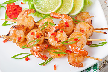 Shrimp grilled in garlic and soy caramel
