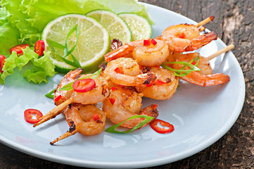 Shrimp grilled in garlic and soy caramel