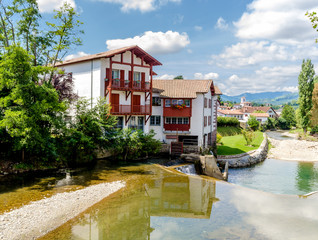 Fototapeta na wymiar village basque