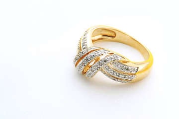 Gold wedding ring with many small diamonds