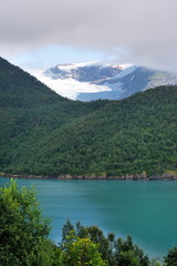 Norwegia , lodowiec Swartisen, krajobraz wiejski