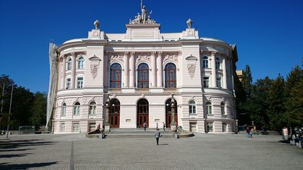 Politechnika Warszawska, gmach glówny, Warszawa, studenci, nauka