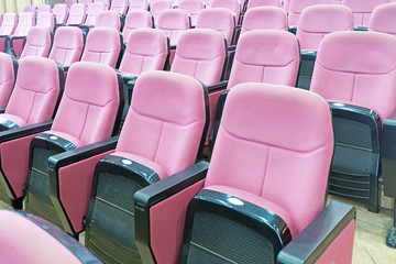 Obraz premium Empty hall for presentation with armchairs