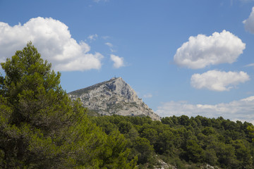 Fototapeta premium Mount Sainte Victoire in Provence, France