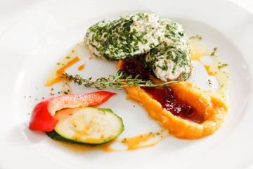 chicken cutlets with vegetables