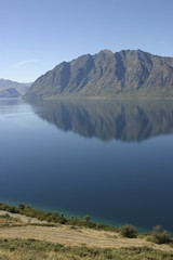 ニュージーランド南島の湖の風景
