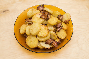 Potatoes with bacon