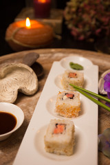 Schön angerichteter Teller mit Sushi