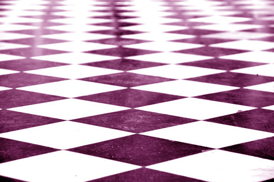 Sol carrel&eacute; en losanges