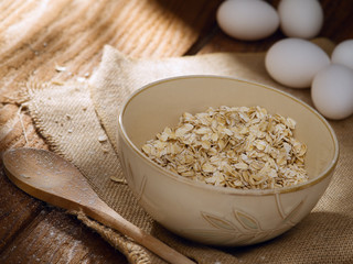 oat flakes and eggs