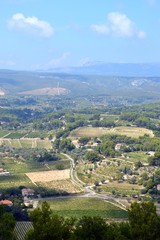 Fototapeta na wymiar Vue aérienne du paysage autour du Castellet