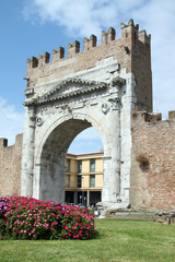 Arco d'Augusto 5 - 69862030