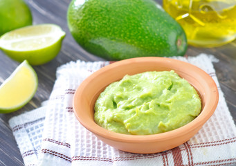 sauce from avocado