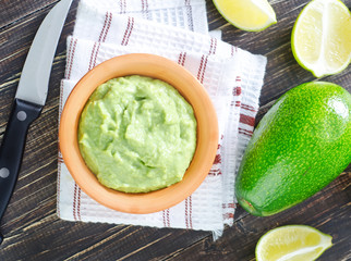 sauce from avocado