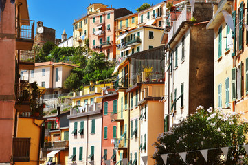Fototapeta na wymiar Traditional Mediterranean architecture of Riomaggiore, Italy
