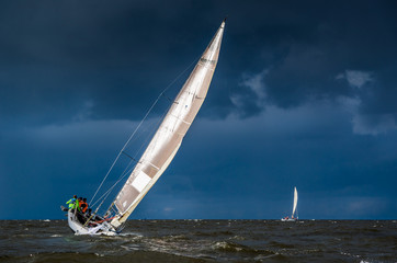 Sailing in heavy weather