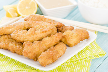 Lemon Chicken - Chinese battered chicken with sweet lemon sauce