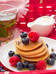 Pancakes with berries