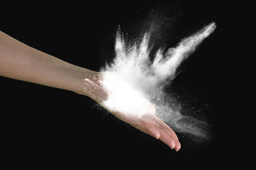 hand with the dust