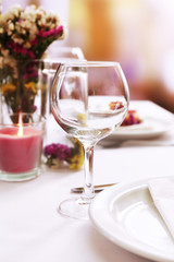 Restaurant table setting