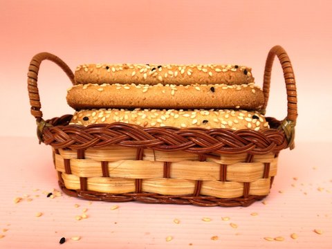 Turkish cookies with sesame and zira