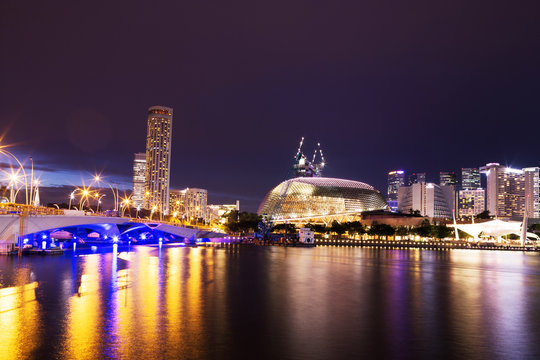 prosperous modern city at night