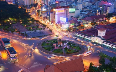 Rolgordijnen Asia traffic, roundabout, Ben Thanh market © xuanhuongho