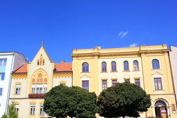 Fototapeta na wymiar Historische Fassaden in der Altstadt von Breclav (Tschechien)