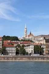 Fototapeta premium Fisherman bastion and buildings on Danube riverside Budapest