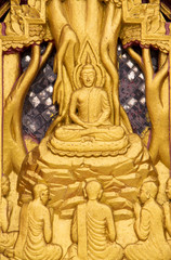 Fototapeta na wymiar Thai temple murals.