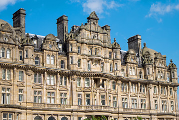 Fototapeta na wymiar Victorian buiding in Edinburgh