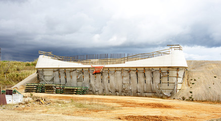 Construcción de un puente sobre el río Llobregat, Barcelona